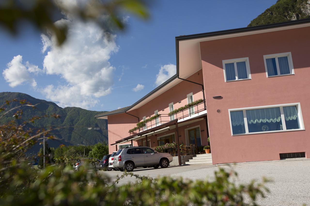 Alma Living Hotel- Al Girarrosto Venzone Exterior photo